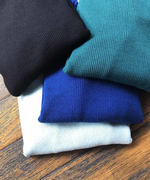 PICCIN（ピッチン）の「VILOFT袖＆衿フリルニット（ニット/セーター・レディース・グリーン/ライトグリーン/ピンク/レッド/ダークブラウン/オフホワイト/ブラック/ベージュ/ブルー/マスタード・MEDIUM）」の13枚目の写真