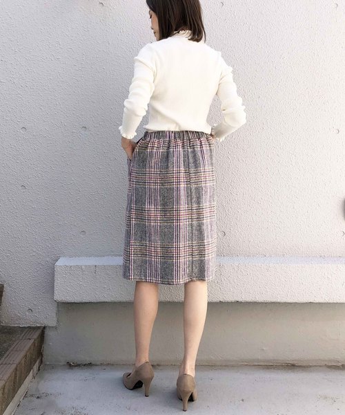 PICCIN（ピッチン）の「VILOFT袖＆衿フリルニット（ニット/セーター・レディース・グリーン/ライトグリーン/ピンク/レッド/ダークブラウン/オフホワイト/ブラック/ベージュ/ブルー/マスタード・MEDIUM）」の21枚目の写真