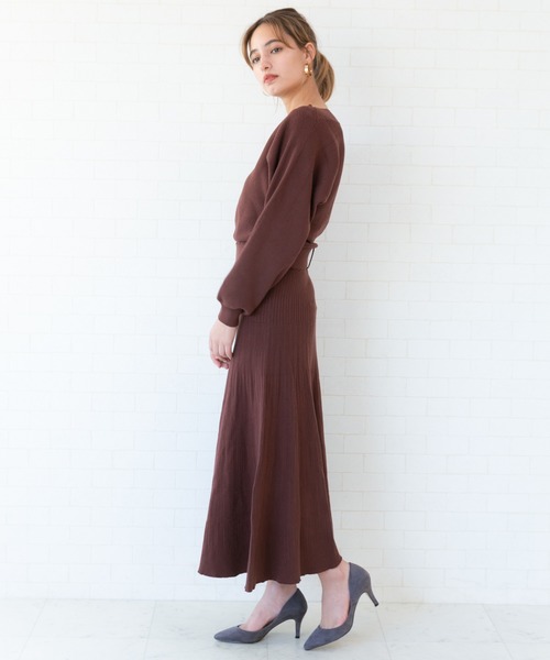Jewelobe(ジュエローブ)の「ドルマンニットプリーツライクワンピース(ワンピース・レディース・ネイビー/ブラウン/グリーン/ボルドー・FREE)」の16枚目の写真