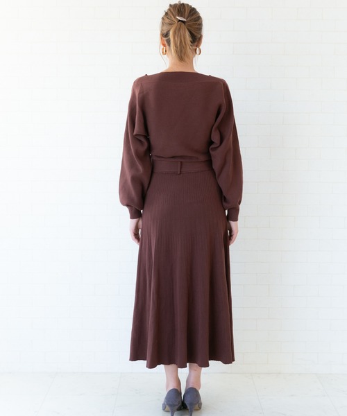 Jewelobe(ジュエローブ)の「ドルマンニットプリーツライクワンピース(ワンピース・レディース・ネイビー/ブラウン/グリーン/ボルドー・FREE)」の14枚目の写真