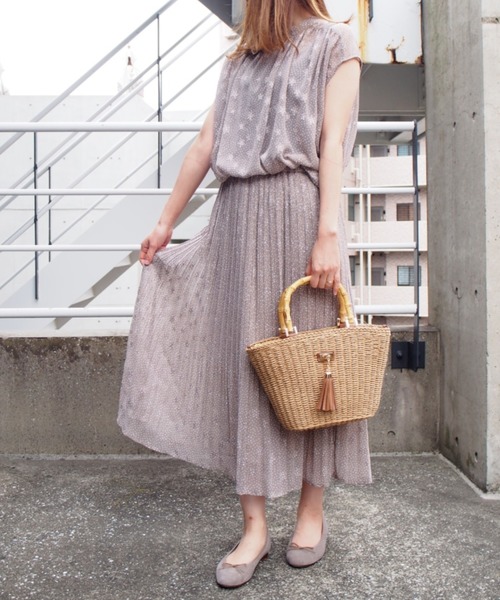 INTERPLANET（インタープラネット）の「シフォンスタープリントスカート（スカート・レディース・オフホワイト/ブラック/ベージュ・FREE）」の15枚目の写真