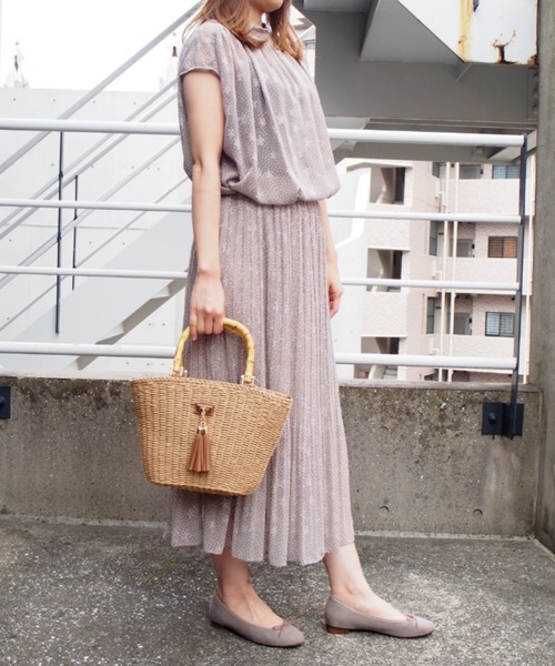 INTERPLANET（インタープラネット）の「シフォンスタープリントスカート（スカート・レディース・オフホワイト/ブラック/ベージュ・FREE）」の16枚目の写真