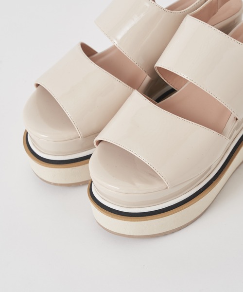 one after another NICE CLAUP（ワンアフターアナザーナイスクラップ）の「厚底ラインサンダル（サンダル・レディース・アイボリー/モカ/ゴールド・SMALL/MEDIUM/LARGE）」の8枚目の写真