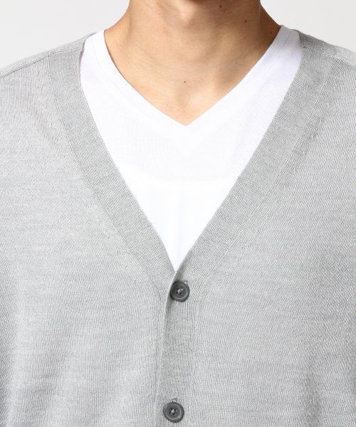 GLOBAL WORK(グローバルワーク)の「【高品質ビエラヤーン使用】ハイゲージニットVカーデ/546650(カーディガン/ボレロ・メンズ・ブルー/ブラック/グレー/ベージュ・SMALL/LARGE/X-LARGE/MEDIUM)」の13枚目の写真