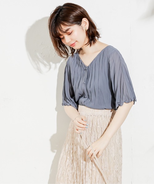 natural couture（ナチュラルクチュール）の「【WEB限定カラー有り】2WAYクリンクル加工ブラウス（シャツ/ブラウス・レディース・アイボリー/ブラック/グリーン/ブルー/ピンクベージュ・FREE）」の4枚目の写真