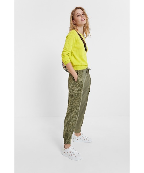Desigual(デシグアル)の「ライトゲージプルオーバー MELISA(ニット/セーター・レディース・レッド/ブラック/マルチ・SS/L/M/2L/S)」の4枚目の写真
