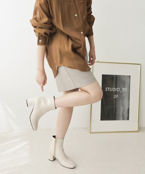 SESTO（セスト）の「インナーファーであったかスクエアトゥチャンキーヒールショートブーツミドルブーツ（ブーツ・レディース・アイボリー/ブラック/ダークブラウン・M/L/3L/LL/S/SS）」の15枚目の写真