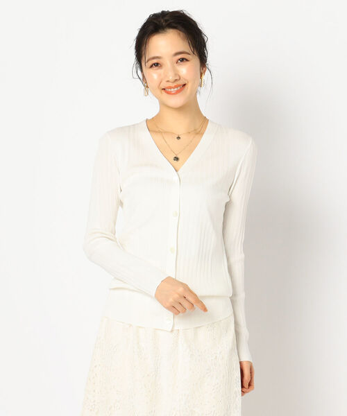 NOLLEY’S Sophi（ノーリーズソフィ）の「リブVネックカーディガン（カーディガン/ボレロ・レディース・オフホワイト/グレー/ライトグリーン/サーモンピンク・38）」の14枚目の写真