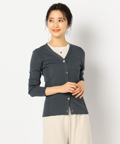 NOLLEY’S Sophi（ノーリーズソフィ）の「リブVネックカーディガン（カーディガン/ボレロ・レディース・オフホワイト/グレー/ライトグリーン/サーモンピンク・38）」の16枚目の写真