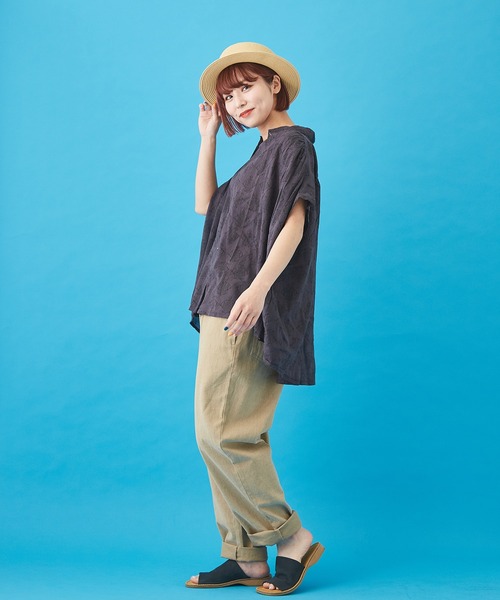 CUBE SUGAR（キューブシュガー）の「WEB限定 ボイル プリント 製品染め ギャザー シャツ（シャツ/ブラウス・レディース・チャコールグレー/ベージュ/パープル/カーキ・M）」の5枚目の写真