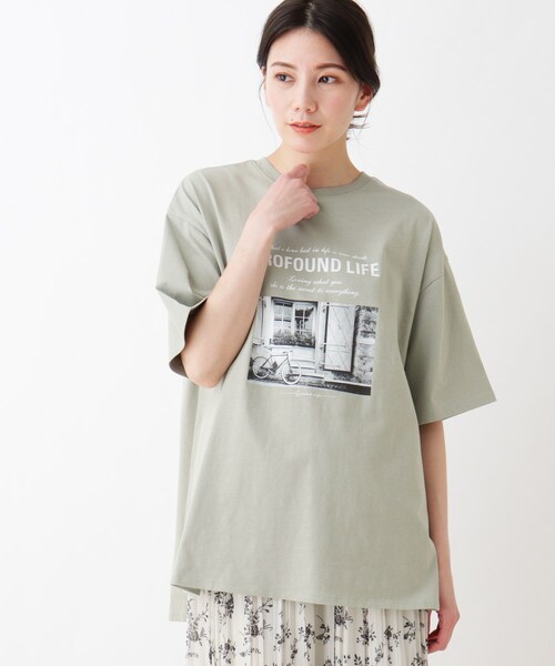 SHOO・LA・RUE(シューラルー)の「◆USAコットンアソートプリントラウンドヘムTシャツ(Tシャツ/カットソー・レディース・ホワイト系その他3/ベージュ系その他4/ブラック系1/ベージュ系2/ライトグリーン系/ホワイト系その他・04/02/03)」の6枚目の写真