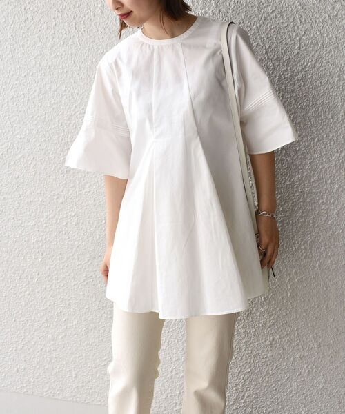 SHIPS(シップス)の「【WEB限定】〈手洗い可能〉スリットデザインタックチュニックブラウス◇(シャツ/ブラウス・レディース・オフホワイト/グリーン/ベージュ系その他/ブラック・ONE SIZE)」の21枚目の写真
