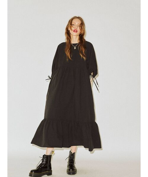 jouetie（ジュエティ）の「オーバーティアード2WAYワンピース（ワンピース・レディース・オフホワイト/ブラック/ラベンダー・MEDIUM）」の5枚目の写真