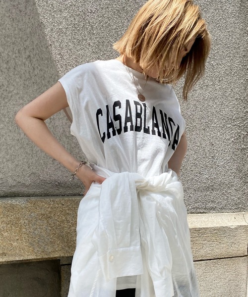 DouDou（ドゥドゥ）の「CASABLANCA T（Tシャツ/カットソー・レディース・オフホワイト/グレイッシュベージュ/グリーン・FREE）」の2枚目の写真