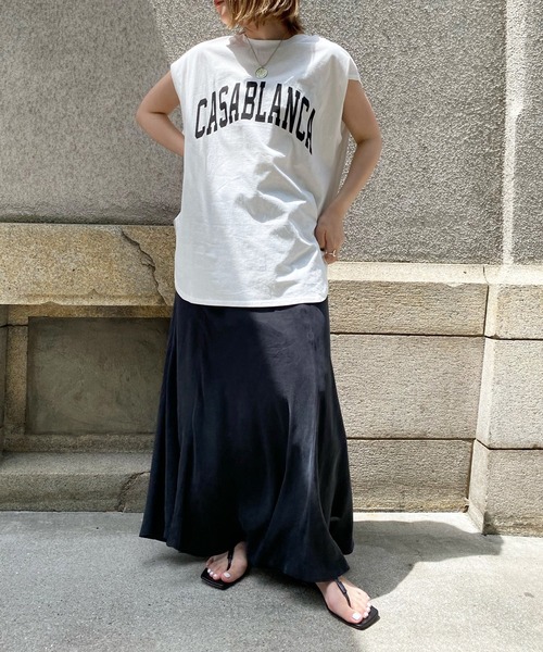 DouDou（ドゥドゥ）の「CASABLANCA T（Tシャツ/カットソー・レディース・オフホワイト/グレイッシュベージュ/グリーン・FREE）」の10枚目の写真