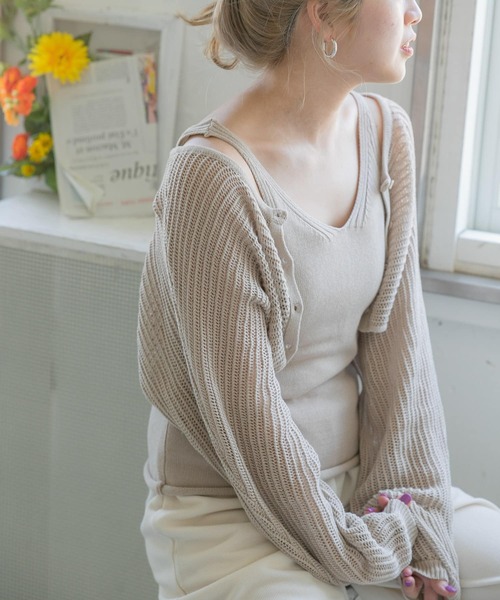 ITEMS URBANRESEARCH（アイテムズ アーバンリサーチ）の「インナーセットショート丈カーディガン（ニット/セーター・レディース・チャコールグレー/ブルー/ベージュ・FREE）」の13枚目の写真