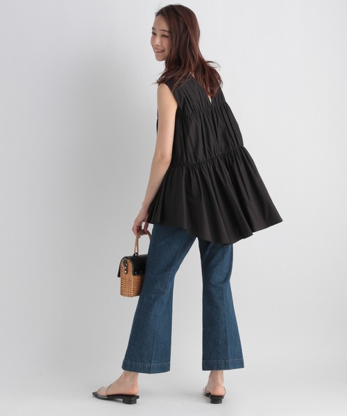 Andemiu（アンデミュウ）の「ギャザーノースリーブブラウス951766（Tシャツ/カットソー・レディース・ライトブルー/ブラック/オフホワイト・FREE）」の8枚目の写真