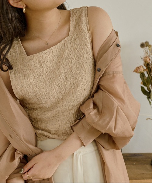 Ambre Neige（アンブルネージュ）の「2WAYシャーリングノースリーブ／【WEB/EC限定商品】（タンクトップ・レディース・ライトグリーン/アイボリー/ライトベージュ・FREE）」の10枚目の写真