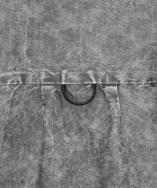 PairPair(ペアペア)の「ケミカルデニムBIGシャツ(ユニセックス)(シャツ/ブラウス・レディース・ブラック/ブルー・FREE)」の8枚目の写真