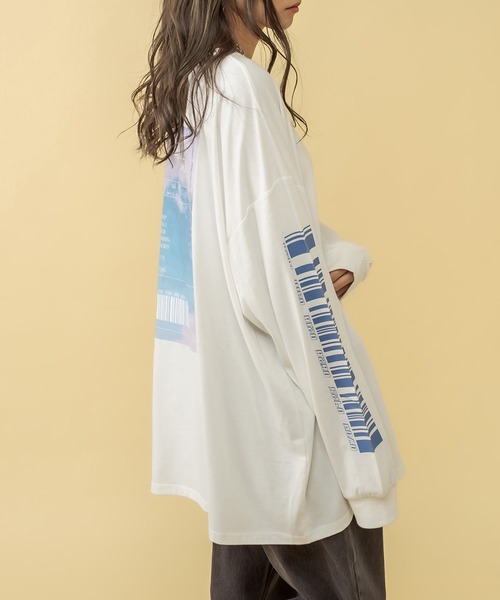 RASVOA(ラスボア)の「SAVEME MARTロンT(Tシャツ/カットソー・レディース・ブラック/オフホワイト・FREE)」の2枚目の写真