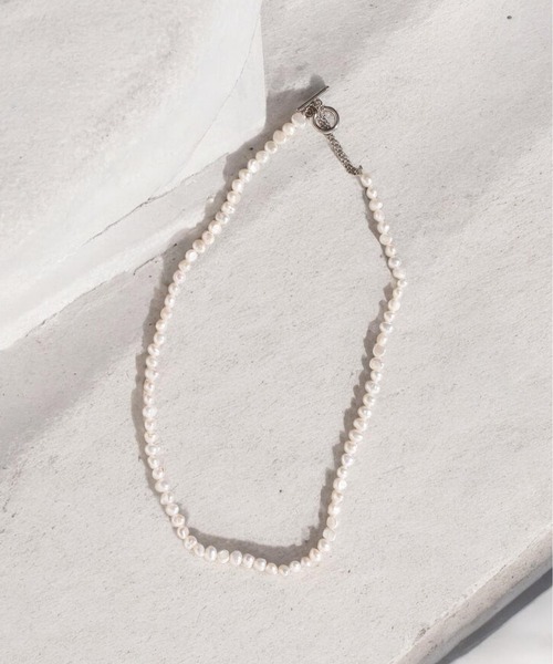 ALWAYS GOOD TIME（オルウェイズグッドタイム）の「【天然バロックパールネックレス】淡水パール／シルバー・ゴールド／ユニセックス（ネックレス・レディース・ホワイト/シルバー/ゴールド/シルバー系その他/シルバー系その他3/ゴールド系その他/ゴールド系その他3/ゴールド系その他4/シルバー系その他4・FREE）」の3枚目の写真