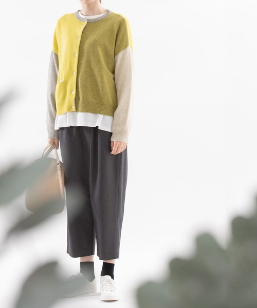 nop de nod(ノップドゥノッド)の「miscウォッシャブルメリノクルーネックカーディガン(ニット/セーター・レディース・ブラック/イエロー/ダークグレー/オートミール・3)」の5枚目の写真