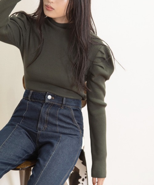 Mysa&Liina（ミーサリーナ）の「デコラタックスリーブハイネックニット（ニット/セーター・レディース・グレー/ブラウン/グリーン/ブラック・M）」の4枚目の写真