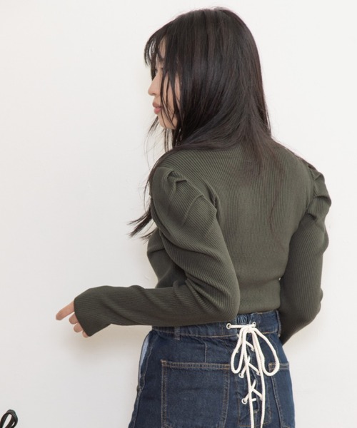 Mysa&Liina（ミーサリーナ）の「デコラタックスリーブハイネックニット（ニット/セーター・レディース・グレー/ブラウン/グリーン/ブラック・M）」の22枚目の写真