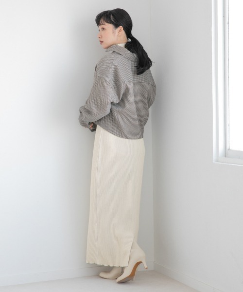 LOWRYS FARM(ローリーズファーム)の「チェックスクエアショートシャツLS 214850(シャツ/ブラウス・レディース・ベージュ/ブルー・FREE)」の3枚目の写真