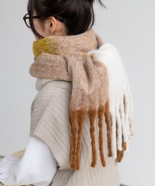 rps（アールピーエス）の「チェック柄ボリュームマフラー（マフラー・レディース・イエロー/グリーン/パープル/マスタード/オレンジ/グレー/ライトグレー/ダークグリーン/ブルー/ダークパープル/ラベンダー/ブラウン・フリー）」の22枚目の写真