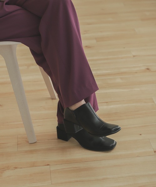 SENSE OF PLACE by URBAN RESEARCH(センスオブプレイスバイアーバンリサーチ)の「スクエアトウブーティー(ブーツ・レディース・ブラック/モカ/アイボリー・SMALL/LARGE/MEDIUM)」の2枚目の写真