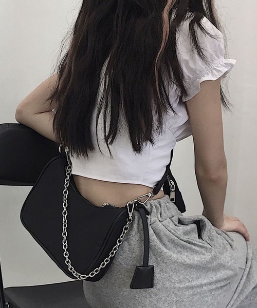 meJane（ミージェーン）の「ポーチ付きショルダーバッグ（ショルダーバッグ・レディース・ブラック・FREE）」の3枚目の写真