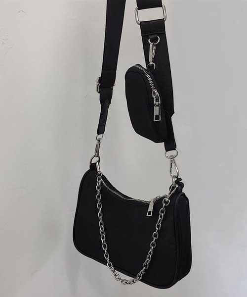 meJane（ミージェーン）の「ポーチ付きショルダーバッグ（ショルダーバッグ・レディース・ブラック・FREE）」の4枚目の写真