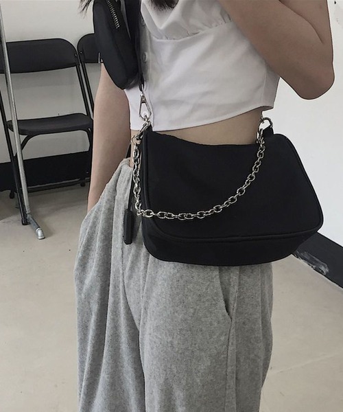 meJane（ミージェーン）の「ポーチ付きショルダーバッグ（ショルダーバッグ・レディース・ブラック・FREE）」の6枚目の写真