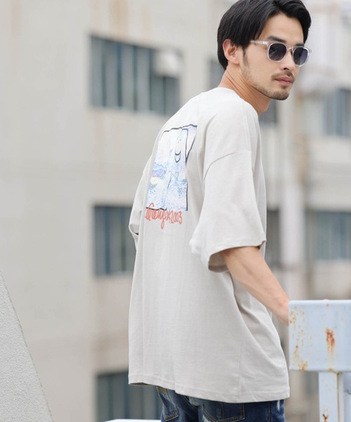 Mark Gonzales（マーク・ゴンザレス）の「Mark Gonzales(マーク ゴンザレス)バックプリントフォト風イラストTシャツ（Tシャツ/カットソー・メンズ・ホワイト/ライトグレー・XL/M/L）」の12枚目の写真