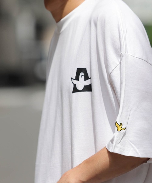 Mark Gonzales（マーク・ゴンザレス）の「Mark Gonzales(マーク ゴンザレス)バックプリントフォト風イラストTシャツ（Tシャツ/カットソー・メンズ・ホワイト/ライトグレー・XL/M/L）」の17枚目の写真