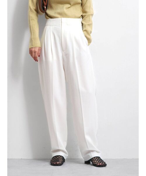 Ungrid(アングリッド)の「ハイウエストルーズテーパードパンツ(スラックス・レディース・ブラック/ブルー/アイボリー・SMALL/MEDIUM)」の11枚目の写真