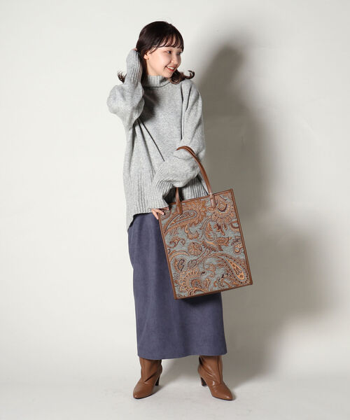 fredy emue(フレディエミュ)の「ペイズリー柄ジャガードスクエアバッグ(トートバッグ・レディース・ベージュ系その他3/ブルー系その他3・FREE)」の22枚目の写真