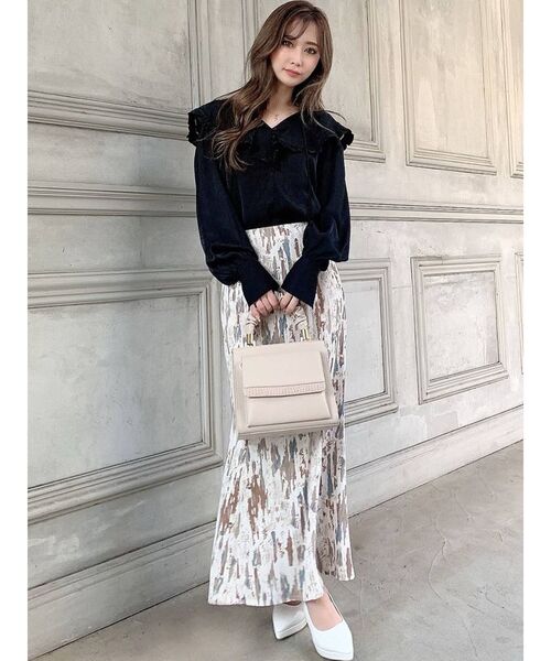 RESEXXY（リゼクシー）の「ボリュームスリーブラッフルブラウス（シャツ/ブラウス・レディース・ホワイト/ブラック/オレンジ・FREE）」の10枚目の写真