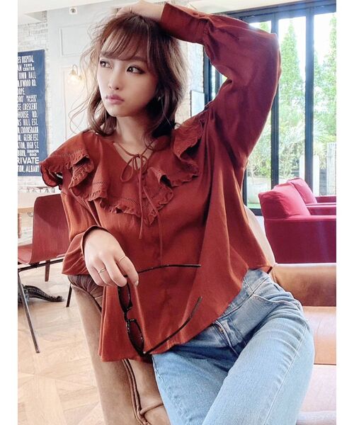 RESEXXY（リゼクシー）の「ボリュームスリーブラッフルブラウス（シャツ/ブラウス・レディース・ホワイト/ブラック/オレンジ・FREE）」の21枚目の写真