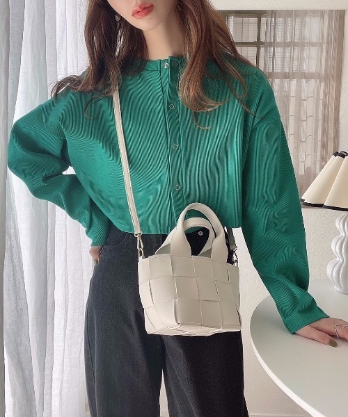 moment+（モーメントプラス）の「フェイクレザー 2WAY編み込みショルダーバッグ（ショルダーバッグ・レディース・ブラック/オフホワイト/オレンジ/グリーン/イエロー×グリーン・FREE）」の6枚目の写真