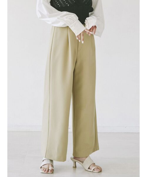 MURUA(ムルーア)の「ハイウエストタックワイドパンツ(スラックス・レディース・イエロー/ブラック/アイボリー・2/1)」の1枚目の写真