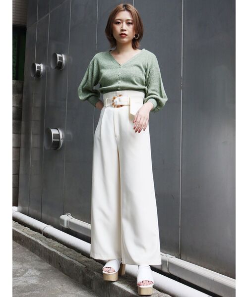 MURUA(ムルーア)の「ハイウエストタックワイドパンツ(スラックス・レディース・イエロー/ブラック/アイボリー・2/1)」の4枚目の写真