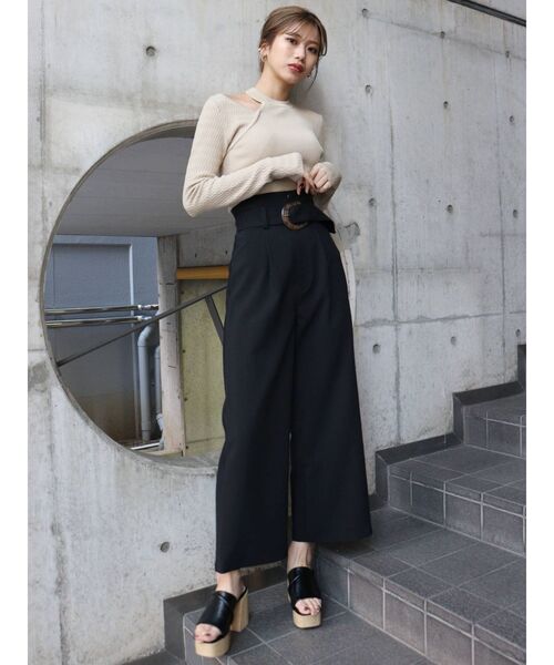 MURUA(ムルーア)の「ハイウエストタックワイドパンツ(スラックス・レディース・イエロー/ブラック/アイボリー・2/1)」の8枚目の写真