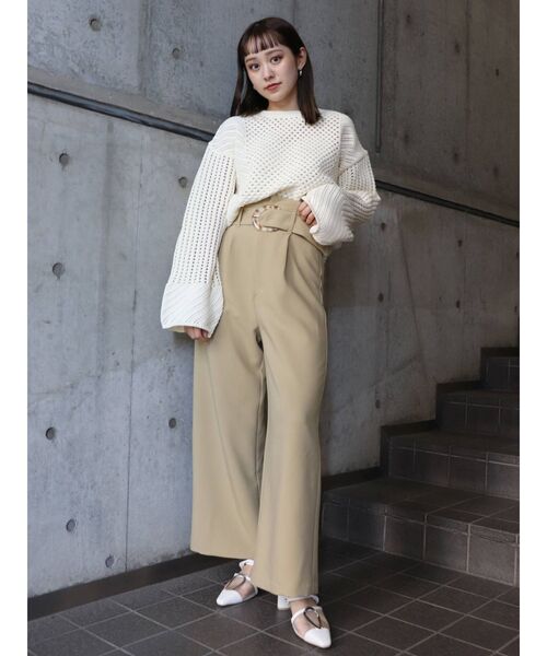 MURUA(ムルーア)の「ハイウエストタックワイドパンツ(スラックス・レディース・イエロー/ブラック/アイボリー・2/1)」の12枚目の写真