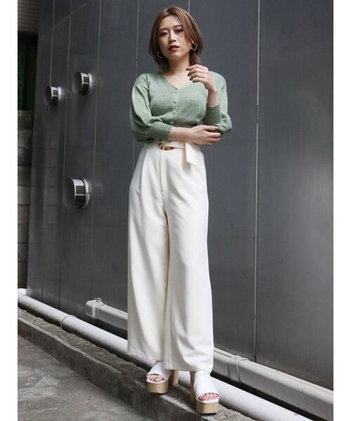 MURUA(ムルーア)の「ハイウエストタックワイドパンツ(スラックス・レディース・イエロー/ブラック/アイボリー・2/1)」の13枚目の写真