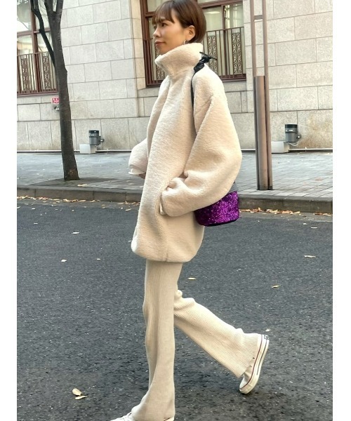 ulu（ウル）の「High neck boa zip pullover（その他トップス・レディース・アイボリー・FREE）」の3枚目の写真