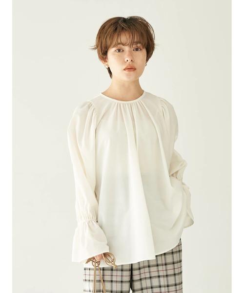 earth music&ecology(アースミュージックアンドエコロジー)の「キャンディースリーブブラウス*(シャツ/ブラウス・レディース・オフホワイト/ピンクベージュ/ライトベージュ・FREE)」の13枚目の写真