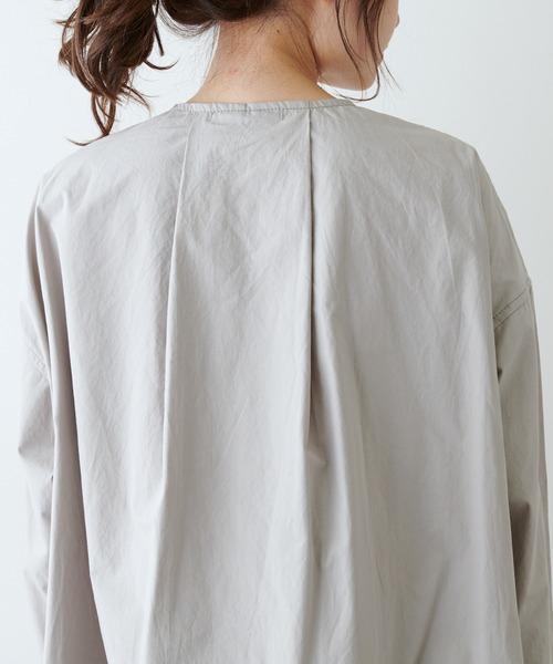 PUAL CE CIN（ピュアルセシン）の「塩縮加工タイプライタープルオーバーブラウス（シャツ/ブラウス・レディース・ホワイト/グレイッシュベージュ/チャコール/チャコールグレー・FREE）」の18枚目の写真