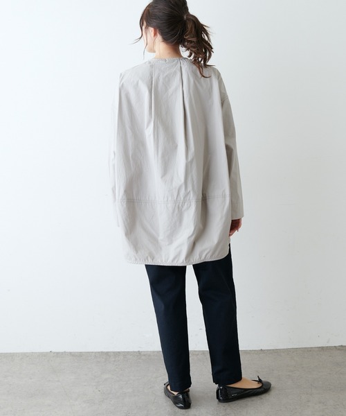 PUAL CE CIN（ピュアルセシン）の「塩縮加工タイプライタープルオーバーブラウス（シャツ/ブラウス・レディース・ホワイト/グレイッシュベージュ/チャコール/チャコールグレー・FREE）」の21枚目の写真